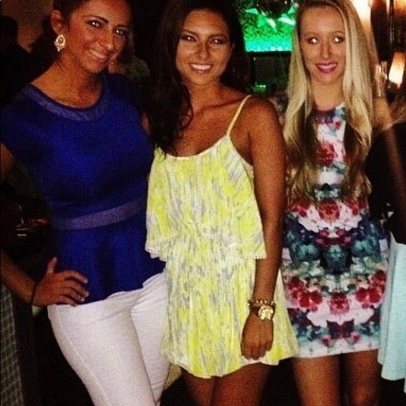 Super cute and fun lovers and friends mini dress - Picture 6 of 6